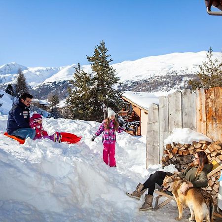 Park Chalet Village Livigno Bagian luar foto