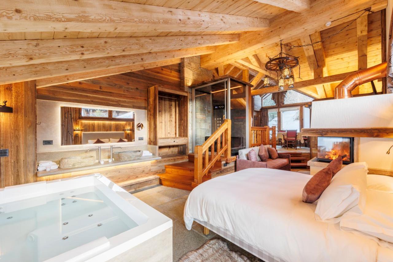 Park Chalet Village Livigno Bagian luar foto