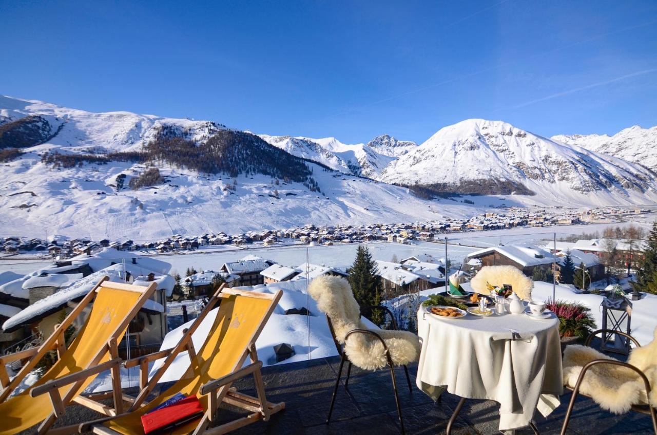 Park Chalet Village Livigno Bagian luar foto